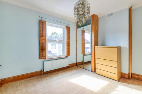 69 Eden Road, Beckenham, BR3 4AS