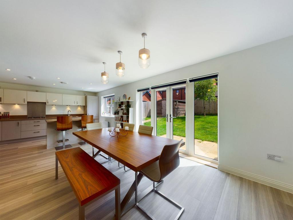 Open plan kitchen / dining / living room