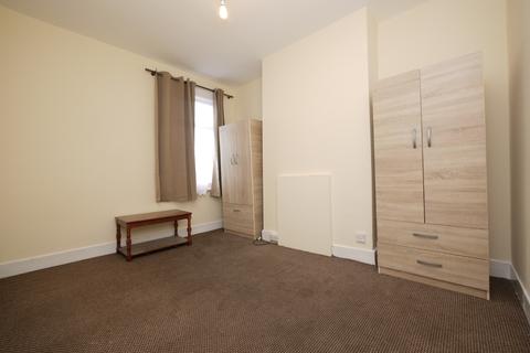 3 bedroom terraced house to rent - Ramsay Road, Forest Gate, London, E7