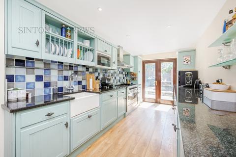 23 Park Place, London, W5 5NQ
