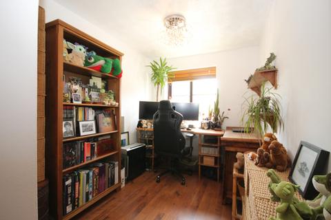 20, Millers Court Vicars Bridge Close, Wembley, HA0 1XG