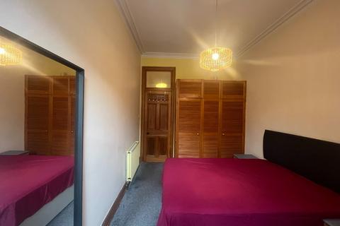 2 bedroom flat to rent, Harden Place, Polwarth, Edinburgh, EH11