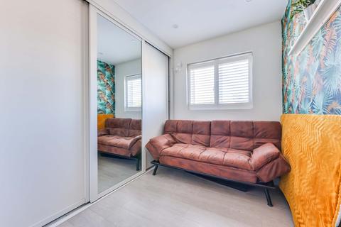 7 Broomfield, Benfleet, SS7 2ST