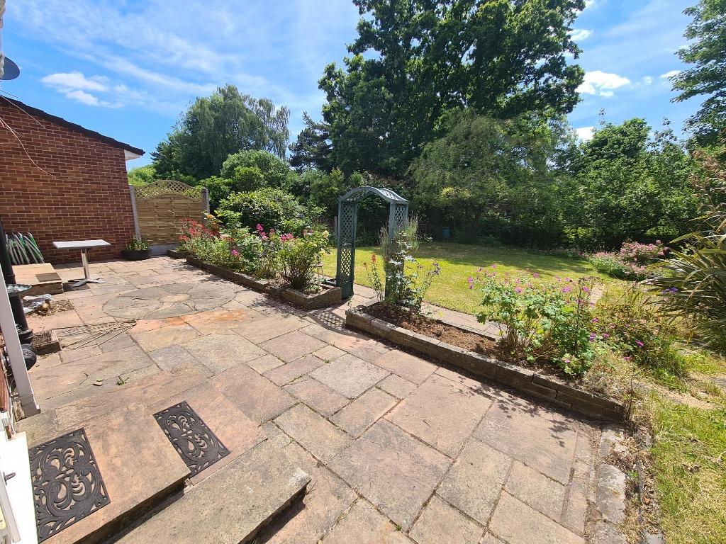 Dower Road, Four Oaks, Sutton Coldfield, B75 3 bed semidetached house