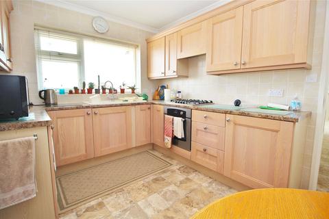 2 bedroom bungalow for sale - Stour Road, Worthing, West Sussex, BN13