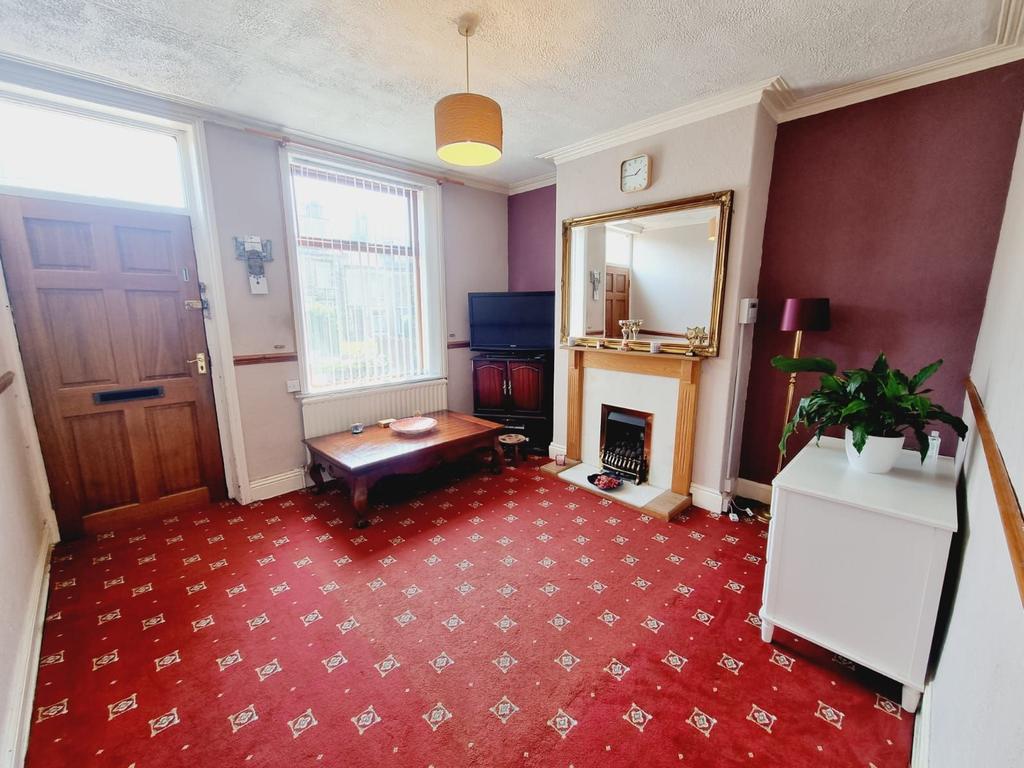 Heidelberg Road, Bradford, BD9 2 bed terraced house £98,000