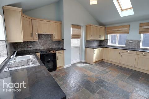 222 Hanham Road, Bristol, BS15 8NU