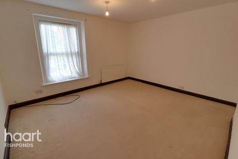 222 Hanham Road, Bristol, BS15 8NU