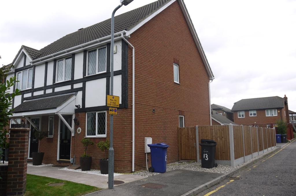 Gilbert Road, Chafford Hundred 3 bed semidetached house £1,495 pcm
