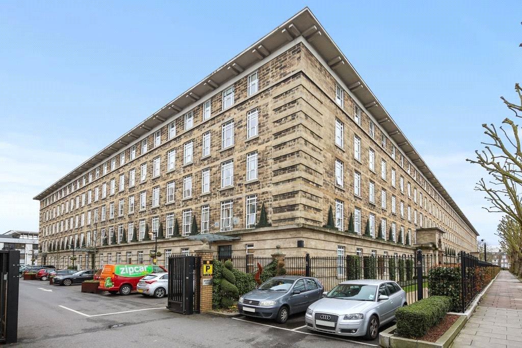 Bromyard Avenue, London, W3 Studio £1,175 pcm (£271 pw)