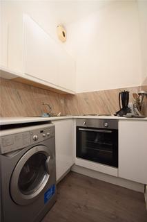 2 bedroom flat to rent - Hillend Place, Meadowbank, Edinburgh, EH8