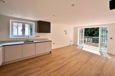 2 bedroom flat for sale, Castle Rise, Lymington Road, Highcliffe, Dorset. BH23 4JS