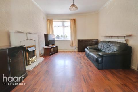 7 Marlowe Grove, Paston, Peterborough, PE4 6ST