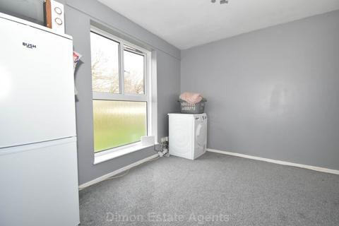 2 bedroom flat for sale, Mandarin Way, Rowner