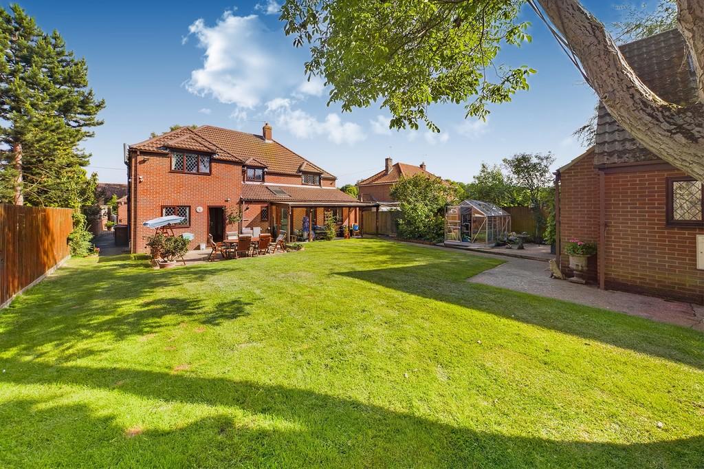 Green Lane, Thetford 6 bed detached house for sale £700,000