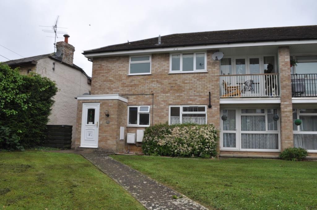 Little London, Silverstone 2 bed ground floor flat £229,950