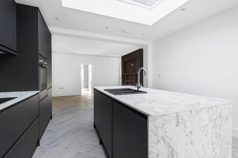 36 Reform Street, London, SW11 5AJ