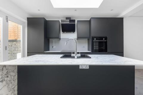 36 Reform Street, London, SW11 5AJ