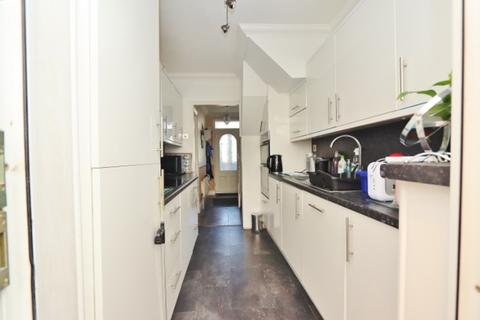 64 The Drive, Collier Row, Romford, RM5 3TR