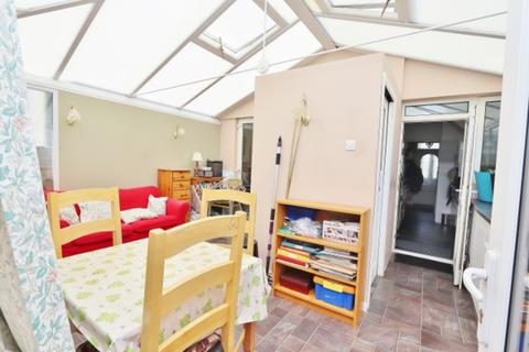 64 The Drive, Collier Row, Romford, RM5 3TR