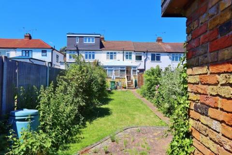 64 The Drive, Collier Row, Romford, RM5 3TR