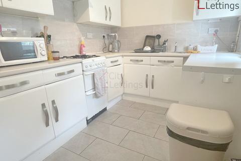 2 bedroom end of terrace house to rent - Cycle Road