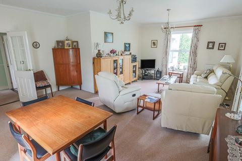 2 bedroom apartment for sale, Coldstream Road, Caterham