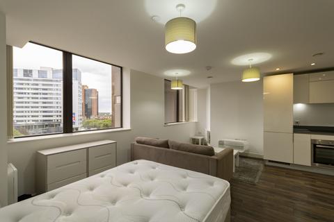 Studio to rent, Broadway, Broad Street, Birmingham, B15