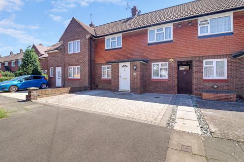 14 Metcalf Road, Ashford, TW15 1EZ