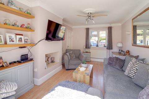 14 Metcalf Road, Ashford, TW15 1EZ