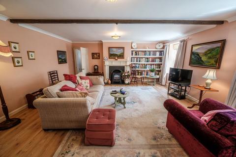 3 bedroom cottage for sale, Lowden Court, Tunstall