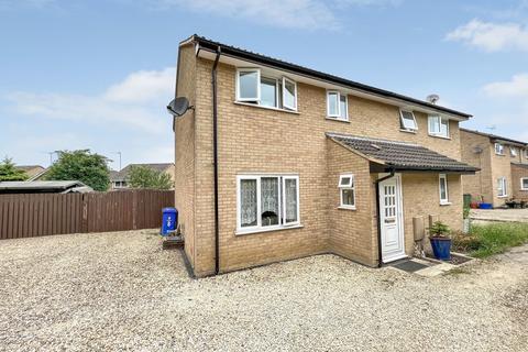 8 Clarkes Way, Brackley, NN13 6HN