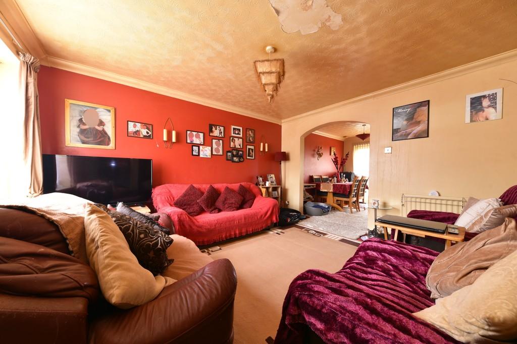 Chepstow Close, Stevenage 3 bed end of terrace house £350,000