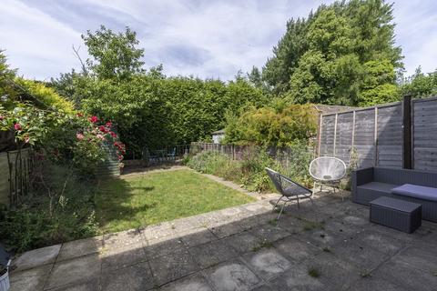 27 Ashley Road, Westcott, Dorking, RH4 3QJ