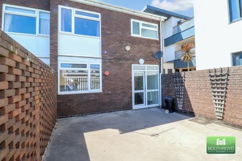 83 Abbey End, Kenilworth, CV8 1QJ