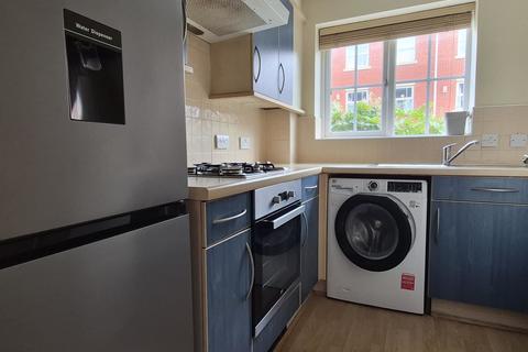 2 bedroom mews to rent, Rochester Avenue, Chorlton