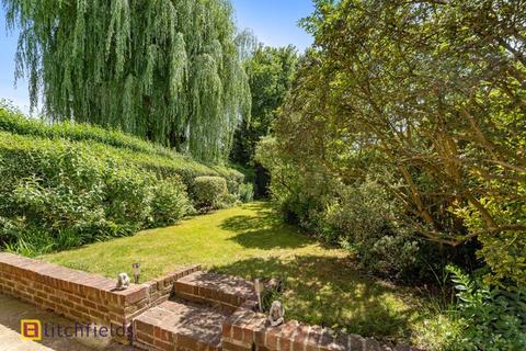 34 Addison Way, London, NW11 6AS