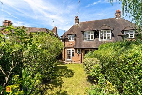 34 Addison Way, London, NW11 6AS