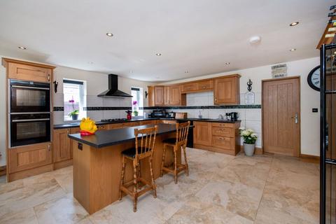 5 bedroom detached house for sale, Glenavondale, Lincoln Road, Nettleham