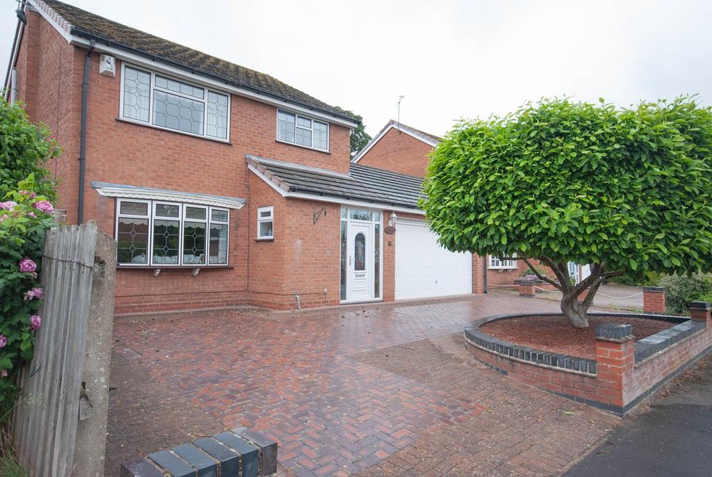 John Simpson Close, Wolston, Coventry, CV8 4 bed detached house for