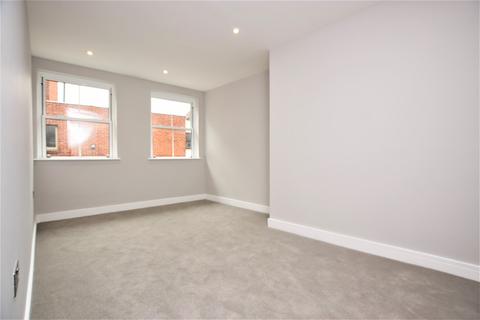 2 bedroom flat for sale - Moulsham Street, Chelmsford, CM2