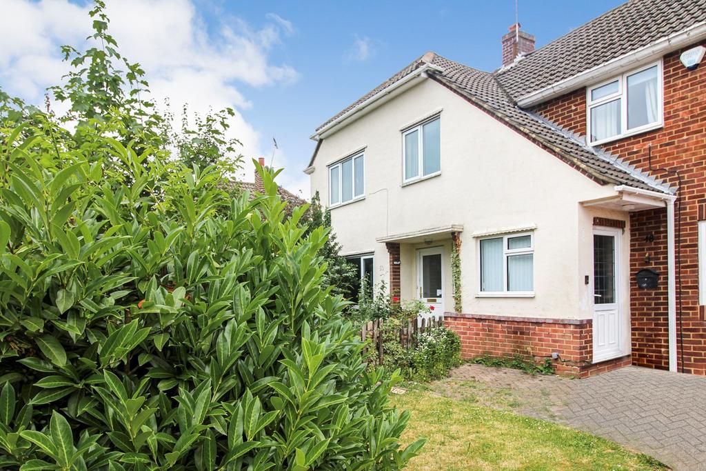 Brooksby Road, Tilehurst, Reading, RG31 3 bed semidetached house £