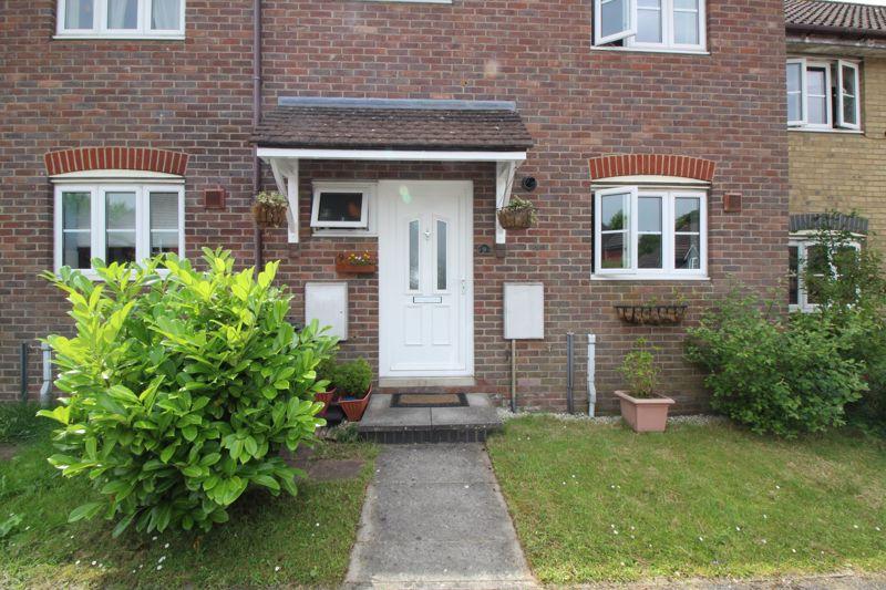 Tollgate Hill, Crawley 2 bed terraced house £325,000