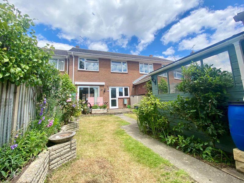 Tarrant Drive, Northmoor Park, Wareham 3 bed terraced house £325,000