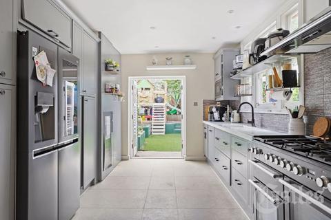 11 Berkeley Road, Hornsey, London, N8 8RU