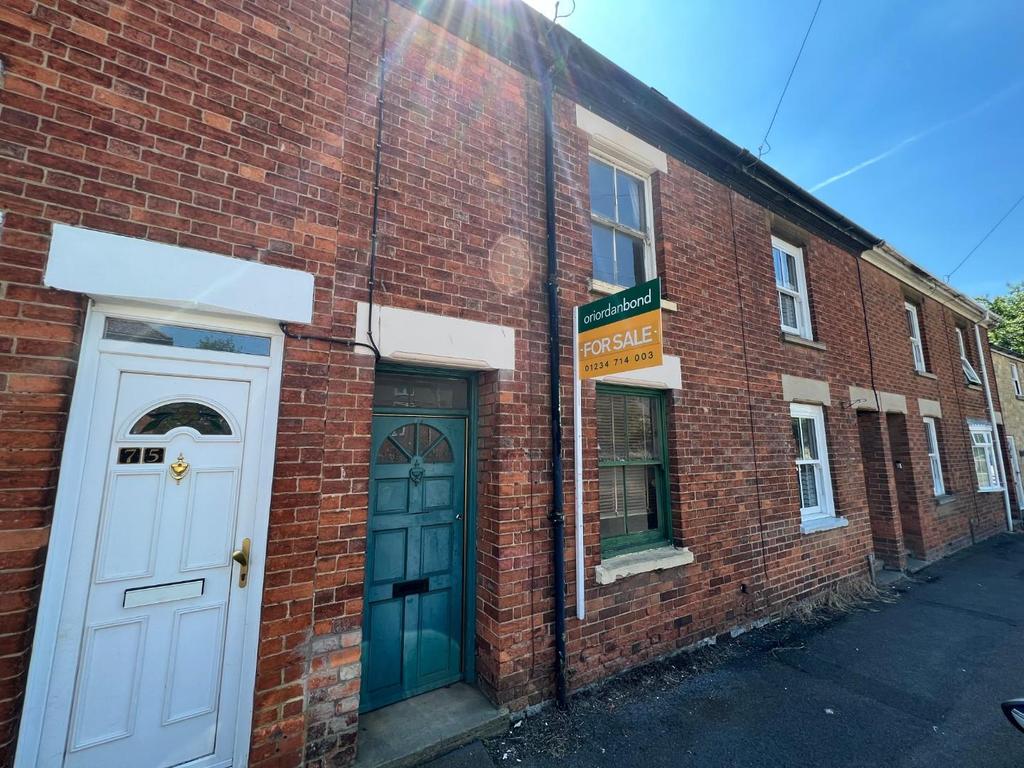 Weston Road, Olney, Buckinghamshire... 2 bed terraced house £185,000