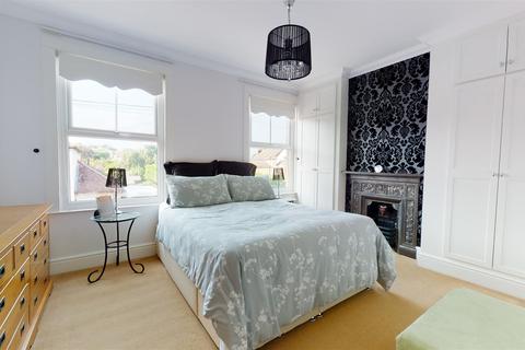 3 Canterbury Road, Gravesend, DA12 5PD