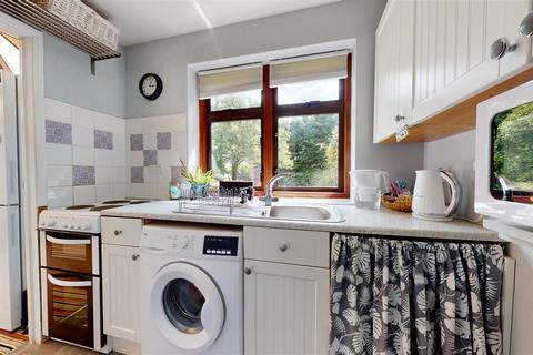 146 Singlewell Road, Gravesend, DA11 7PX