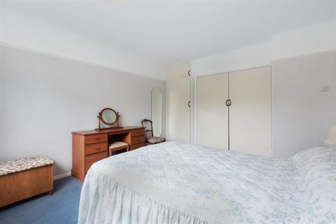 2 The Close, Sowerby, Thirsk, YO7 1JA