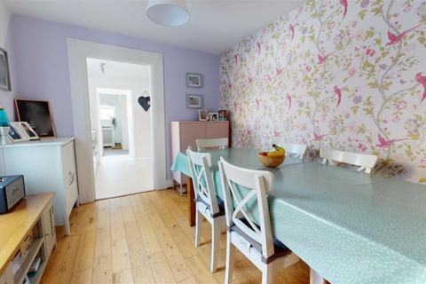52 Kent Road, Gravesend, DA11 0SY